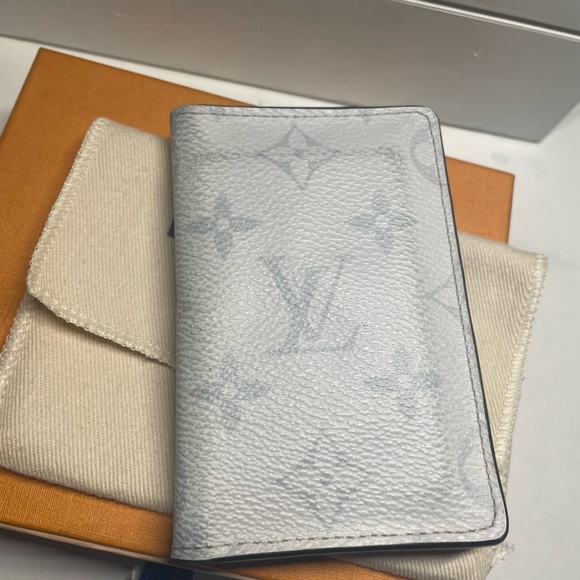 Limited edition Louis Vuitton pocket organizer - Picture 2 of 10